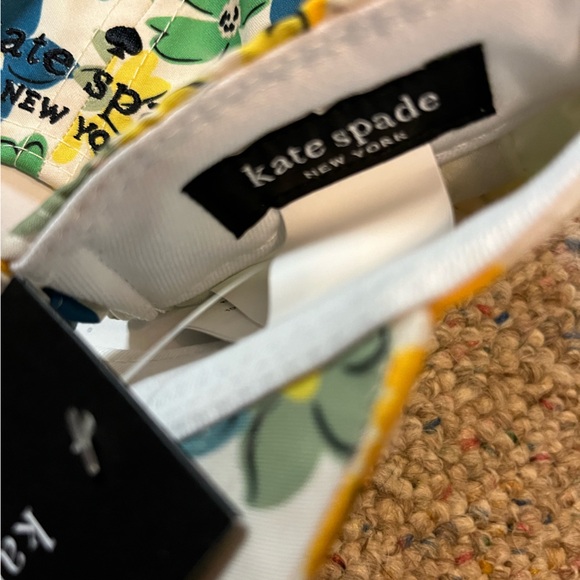 🎉 HP 🎉 🆕 Kate Spade French Cream Floral Cap - Picture 9 of 10